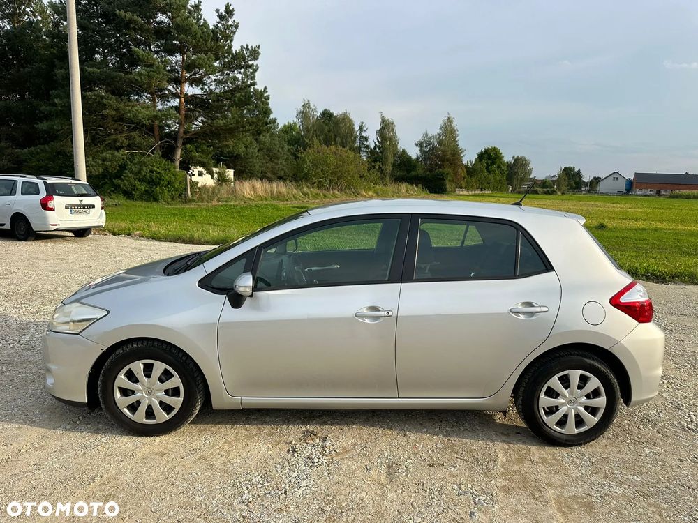 Toyota Auris 1.4 D-4D - 23