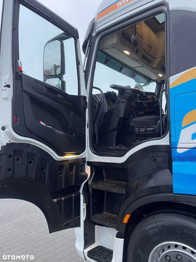 Iveco AS440ST / P - 4