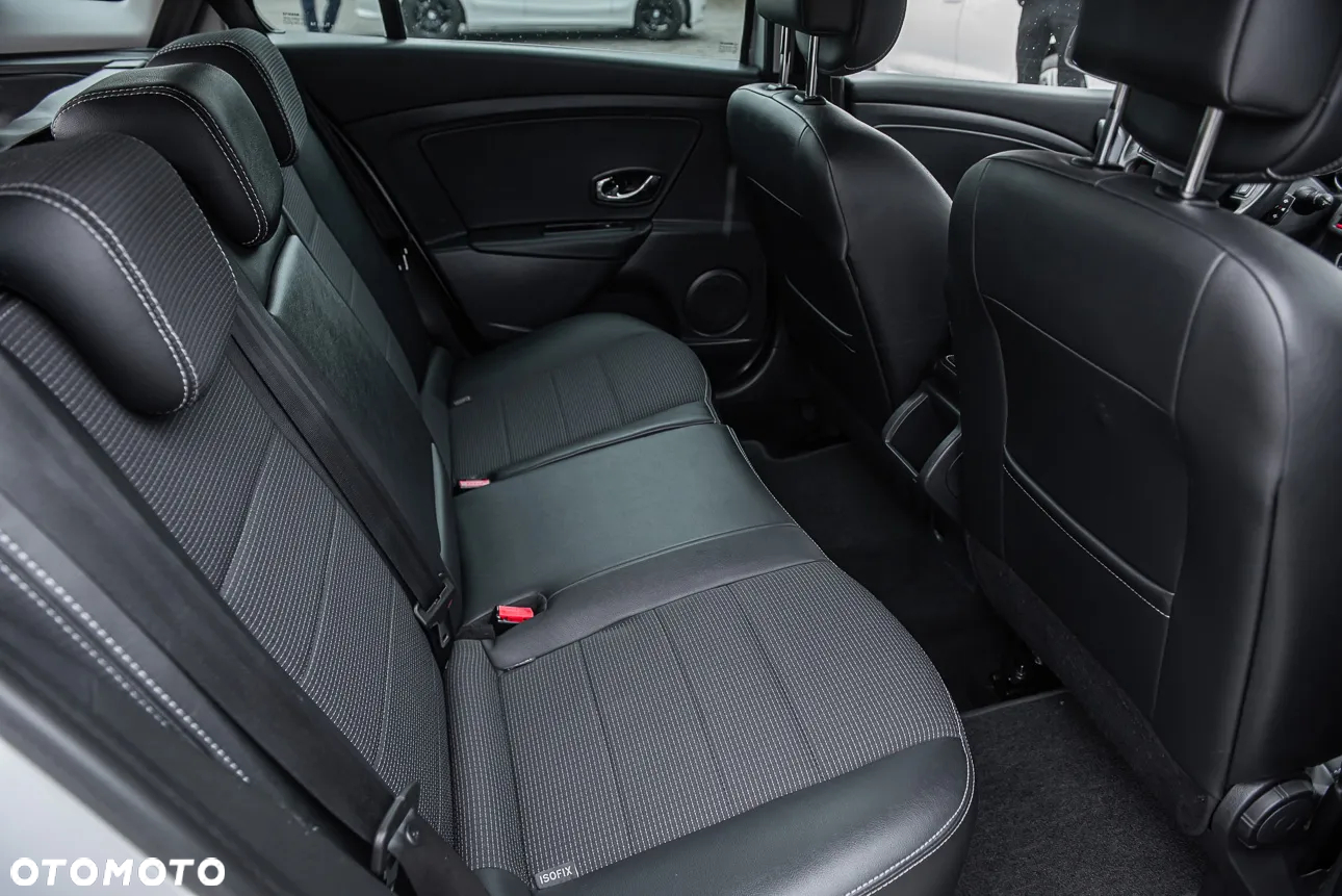 Renault Megane Grandtour BLUE dCi 115 GT LINE - 26