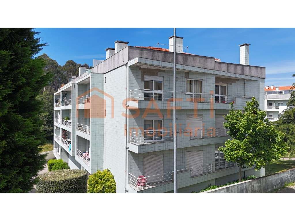 Apartamento T2, com Garagem, em Vilar de Paraiso, Vila Nova de Gaia - Grande imagem: 2/30