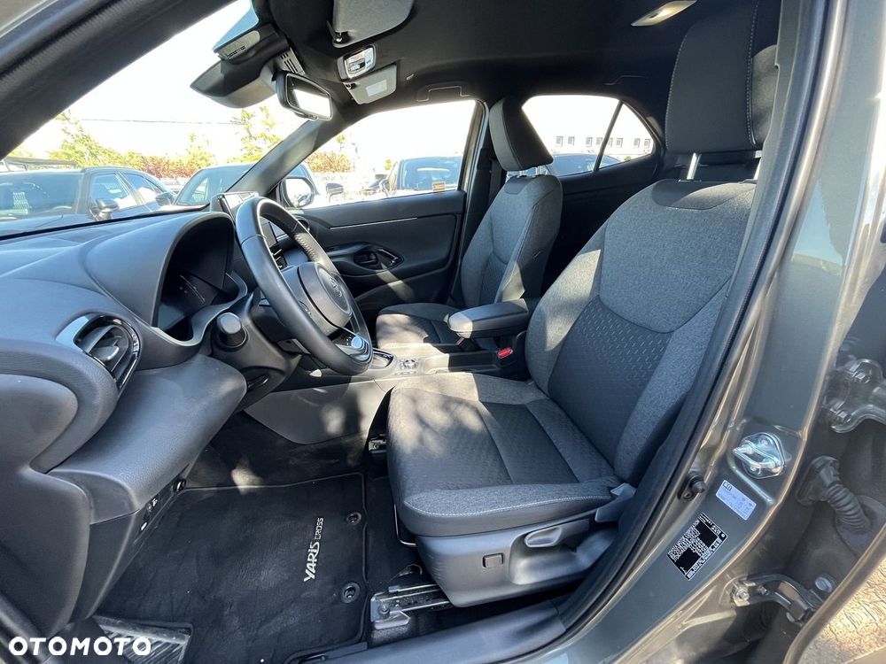 Toyota Yaris Cross Hybrid 1.5 Style AWD - 25