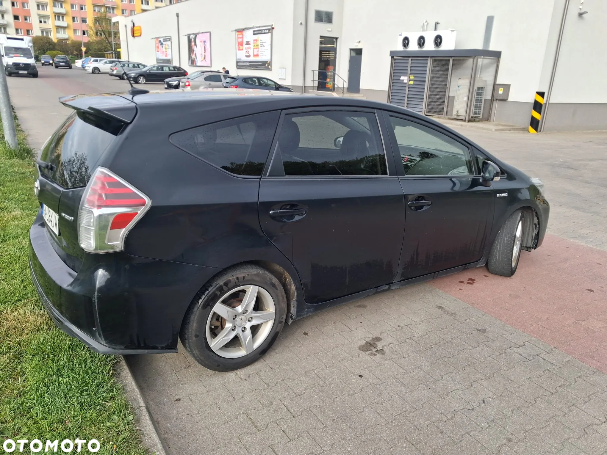 Toyota Prius+ (Hybrid) Executive - 3