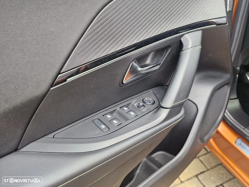 Peugeot 2008 1.5 BlueHDi GT Line - 12
