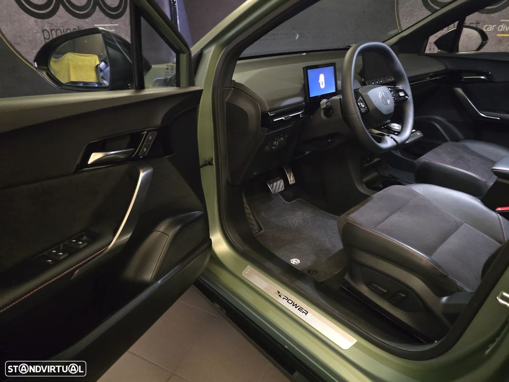MG MG4 64 kWh XPower Luxury - 17