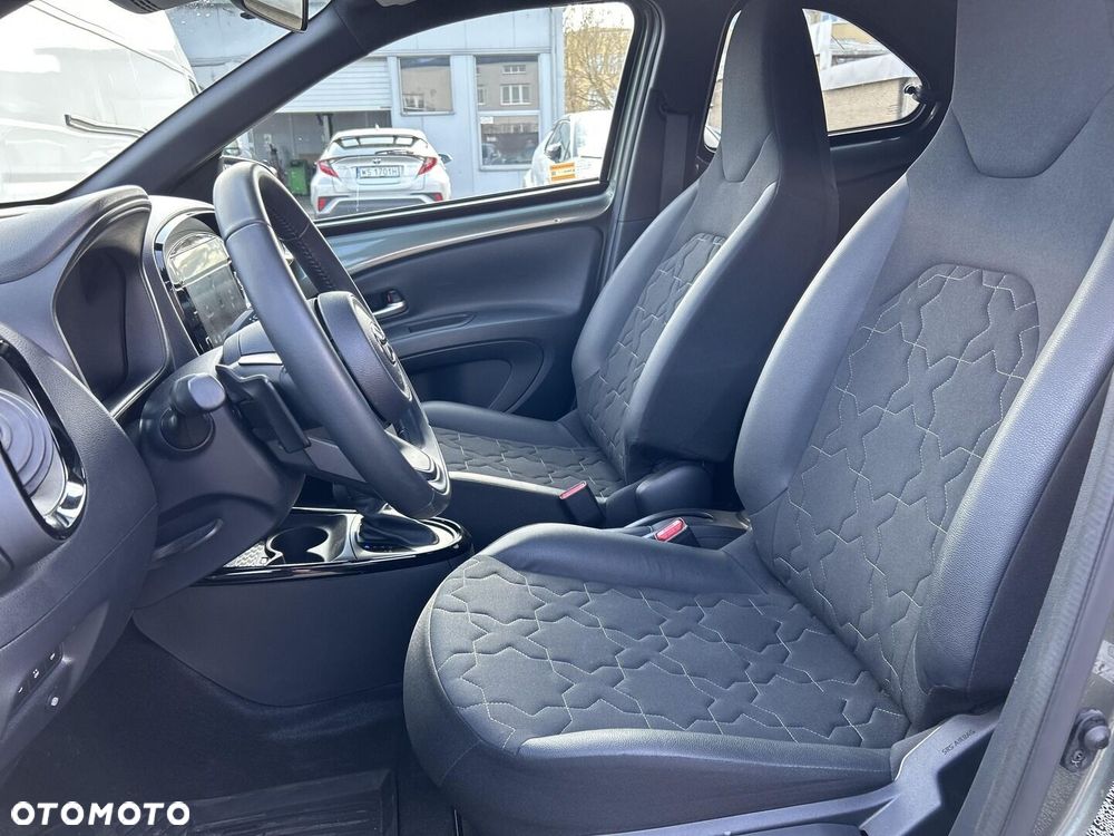 Toyota Aygo X - 11