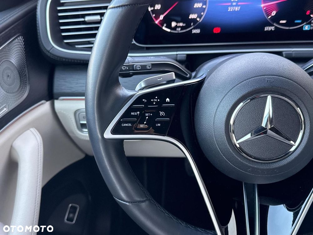 Mercedes-Benz GLE - 16