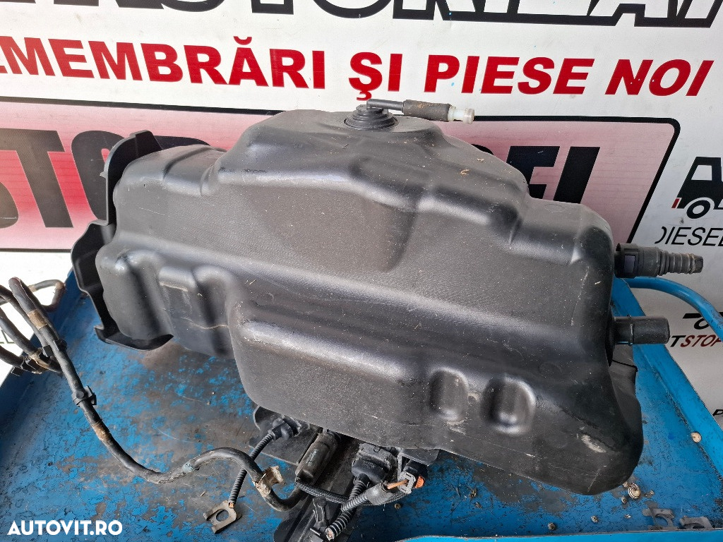 Rezervor adblue complet iveco 5802327987 0444040035 5802465111 AN 2017 2018 2019 2020 2021 - 2