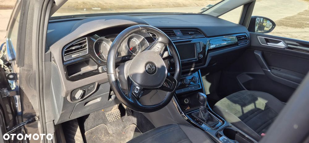 Volkswagen Touran 2.0 TDI BMT Comfortline DSG - 18