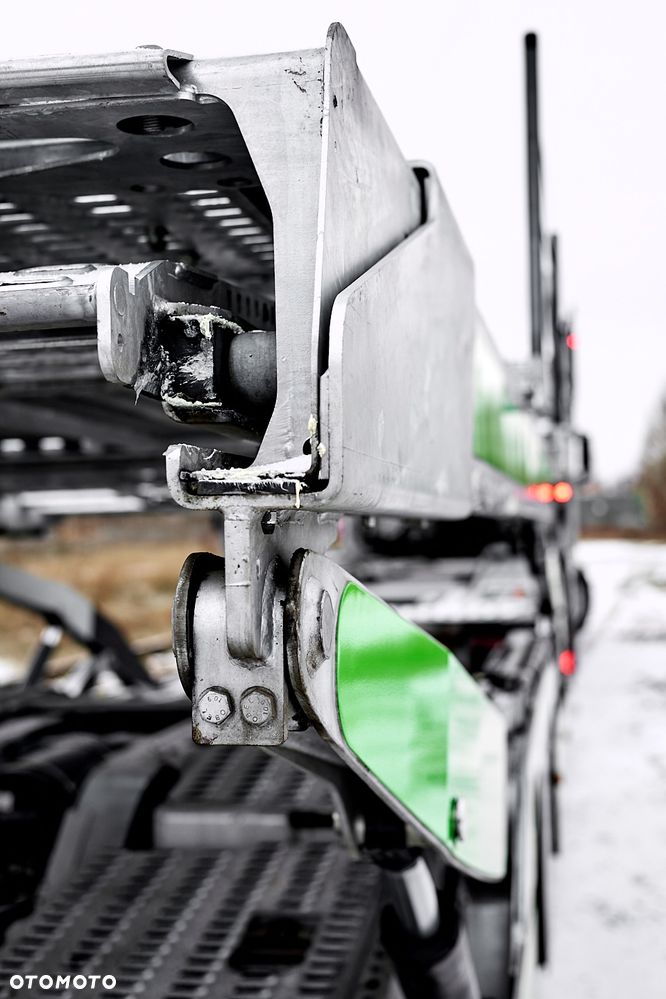 Mercedes-Benz ACTROS - 22