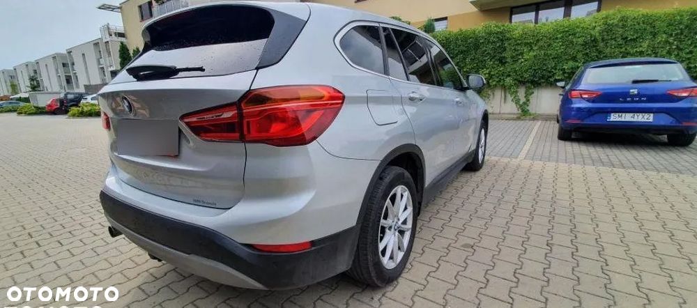 BMW X1 sDrive16d Sport Line - 6