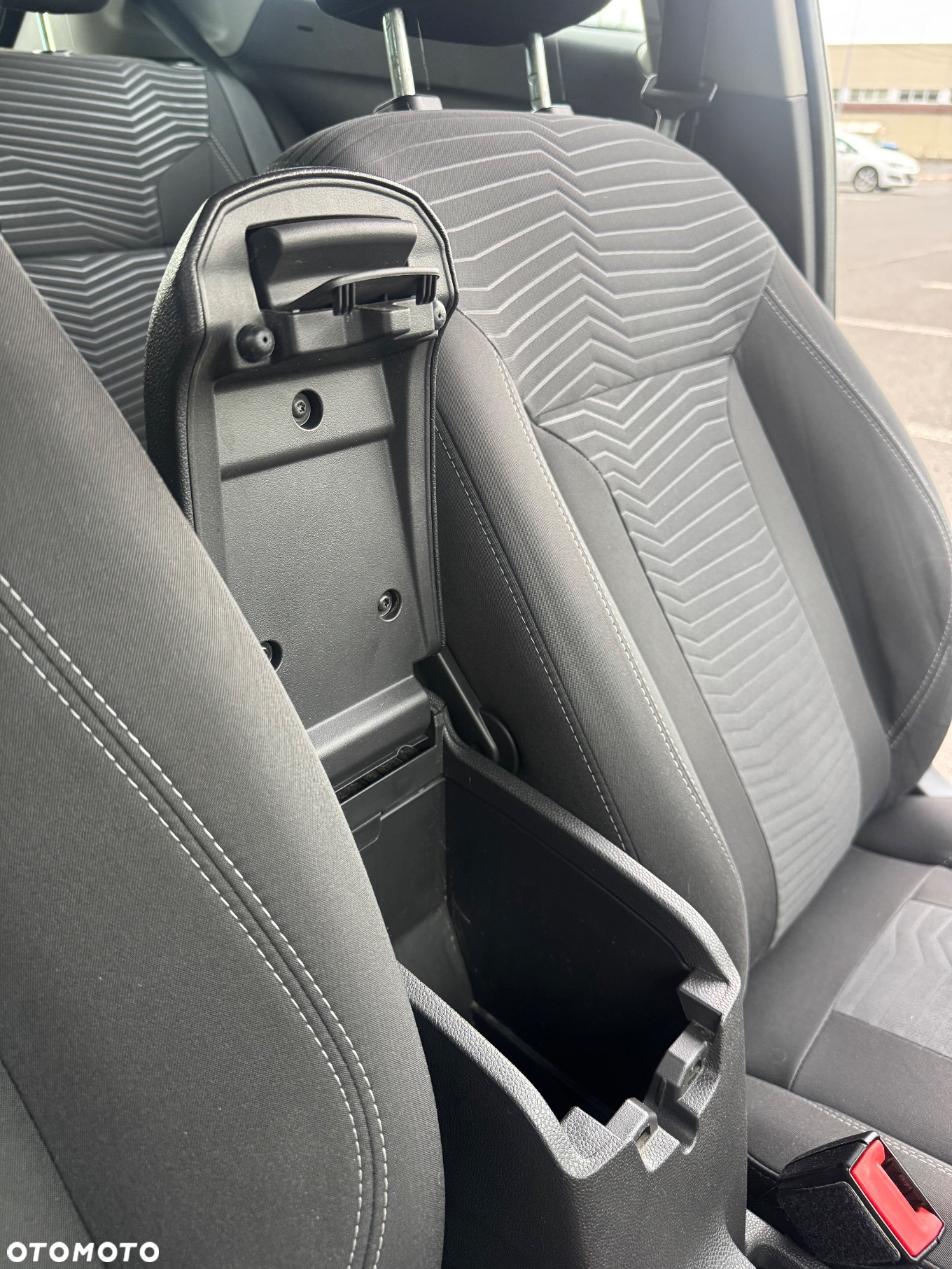 Ford Fiesta 1.0 EcoBoost Titanium - 33