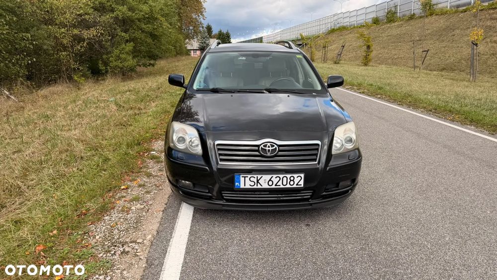 Toyota Avensis 2.2 D-4D Prestige - 2