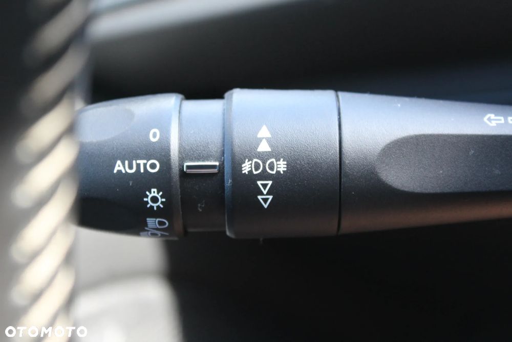Peugeot 308 e-HDi FAP 115 Stop&Start Business Line Niveau 2 - 36