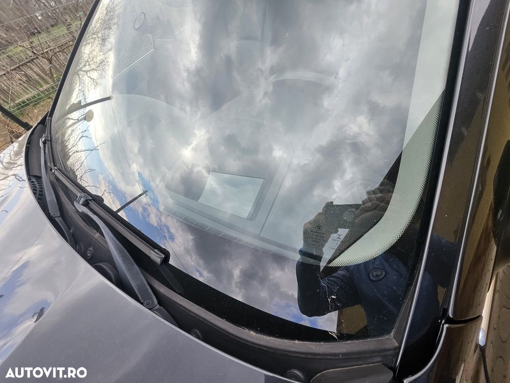 BMW Seria 5 520d Aut. Luxury Line - 4