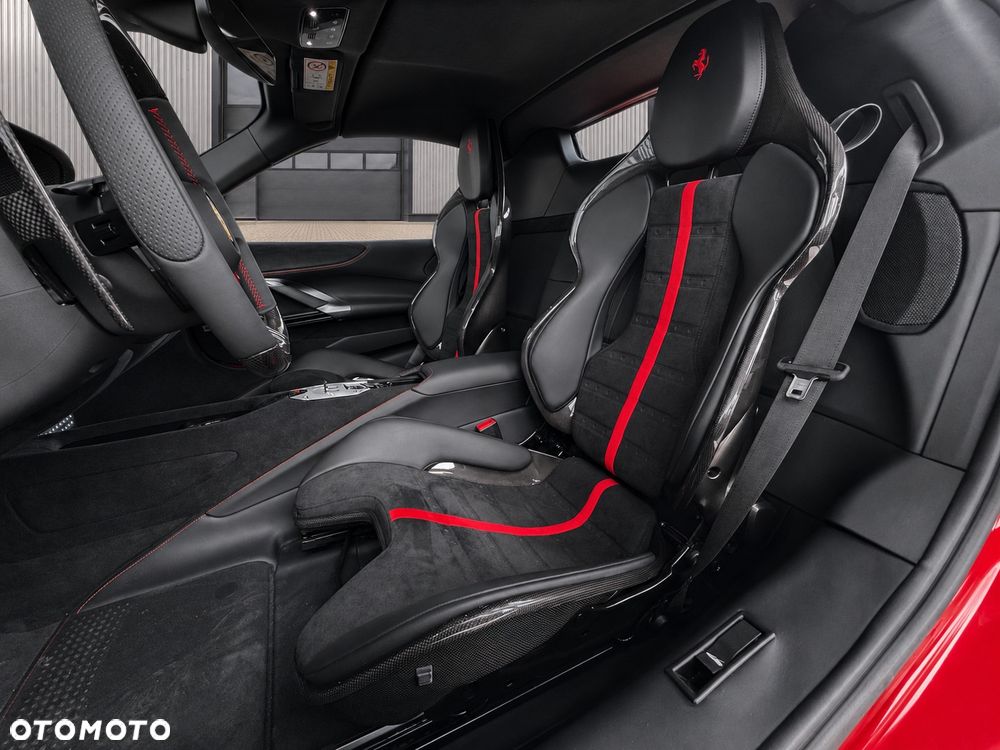 Ferrari SF90 Spider - 8