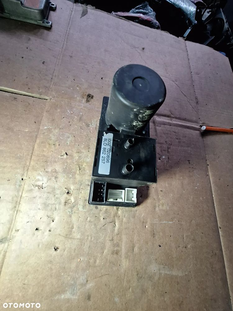 AUDI A3 A4 pompka zamka centralnego 8L0862257 - 7