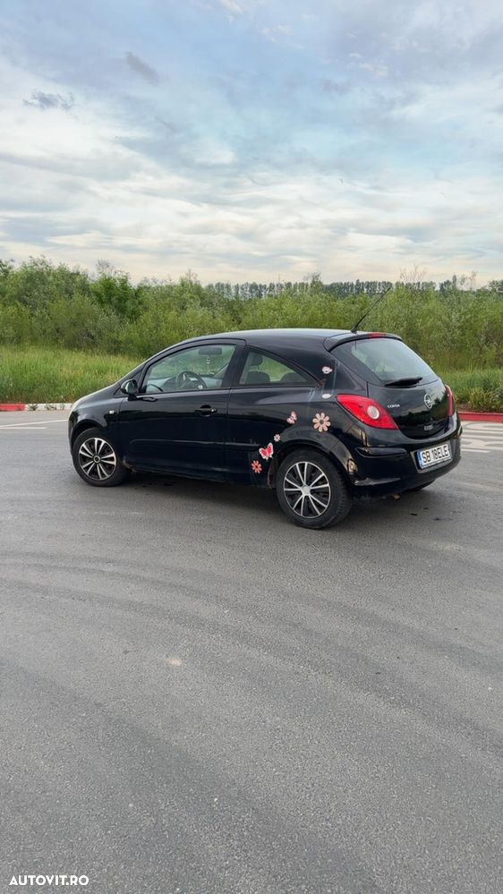 Opel Corsa 1.2i Cosmo - 5