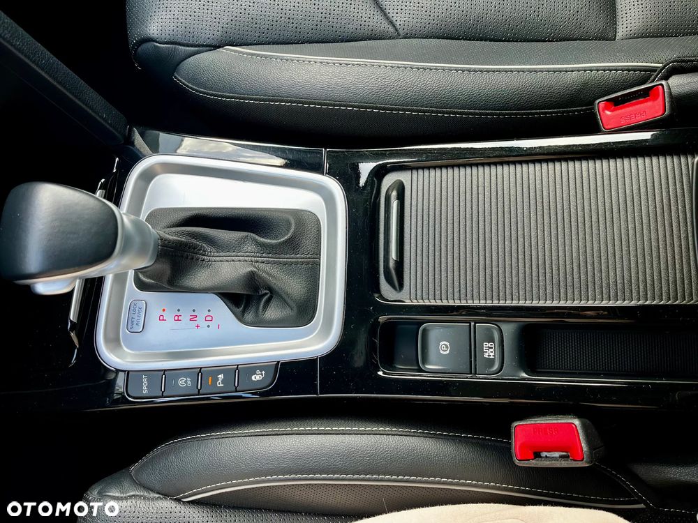 Kia XCeed 1.5 T-GDI OPF DCT7 PLATINUM EDITION - 14