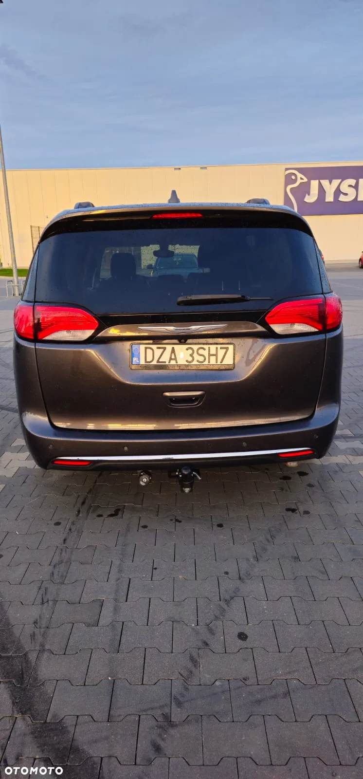 Chrysler Pacifica - 5