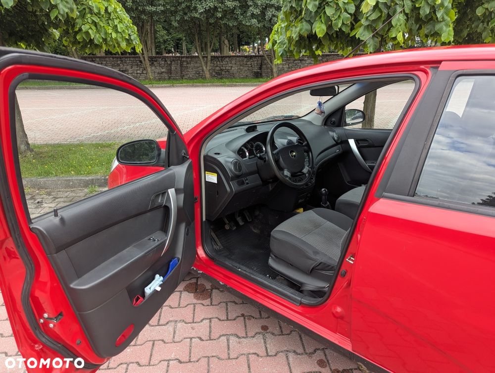 Chevrolet Aveo - 4