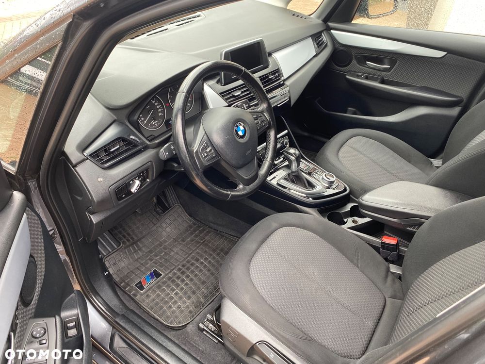 BMW Seria 2 216d Advantage - 11