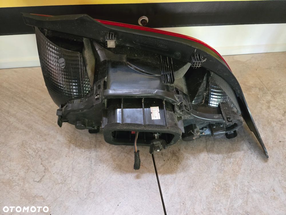SEAT MII LAMPA LEWA TYŁ - 4