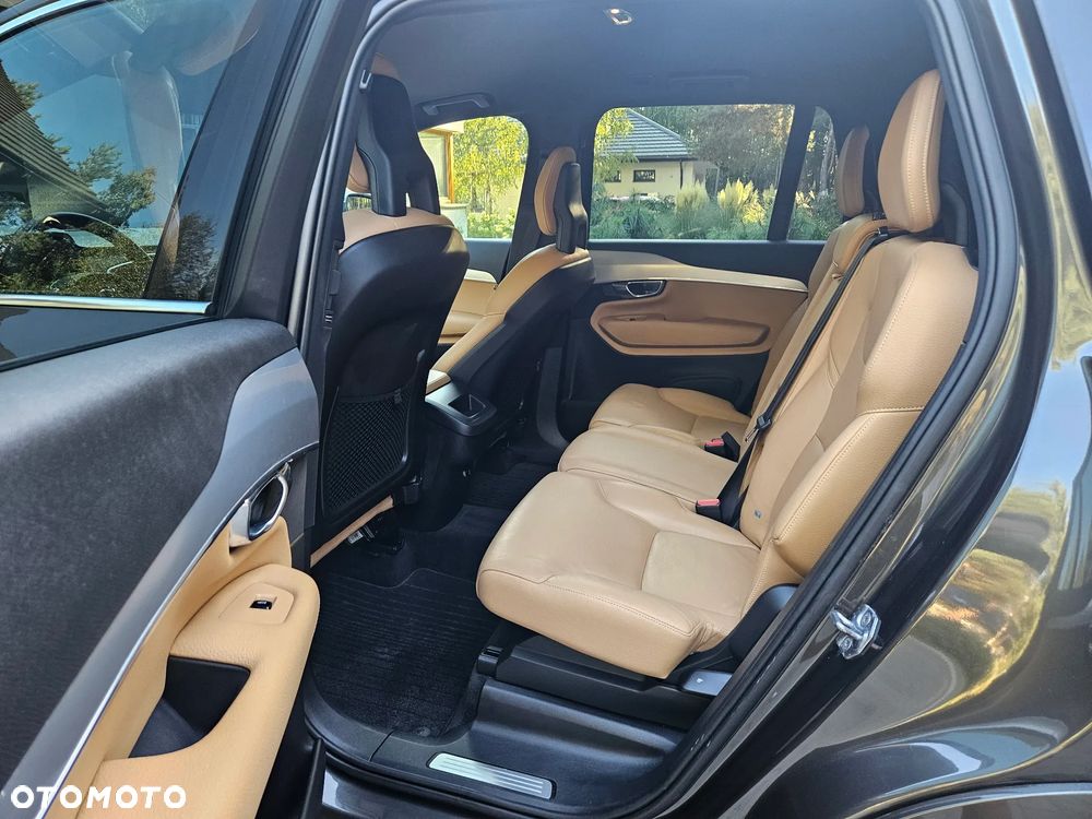Volvo XC 90 D5 AWD Kinetic 7os - 24