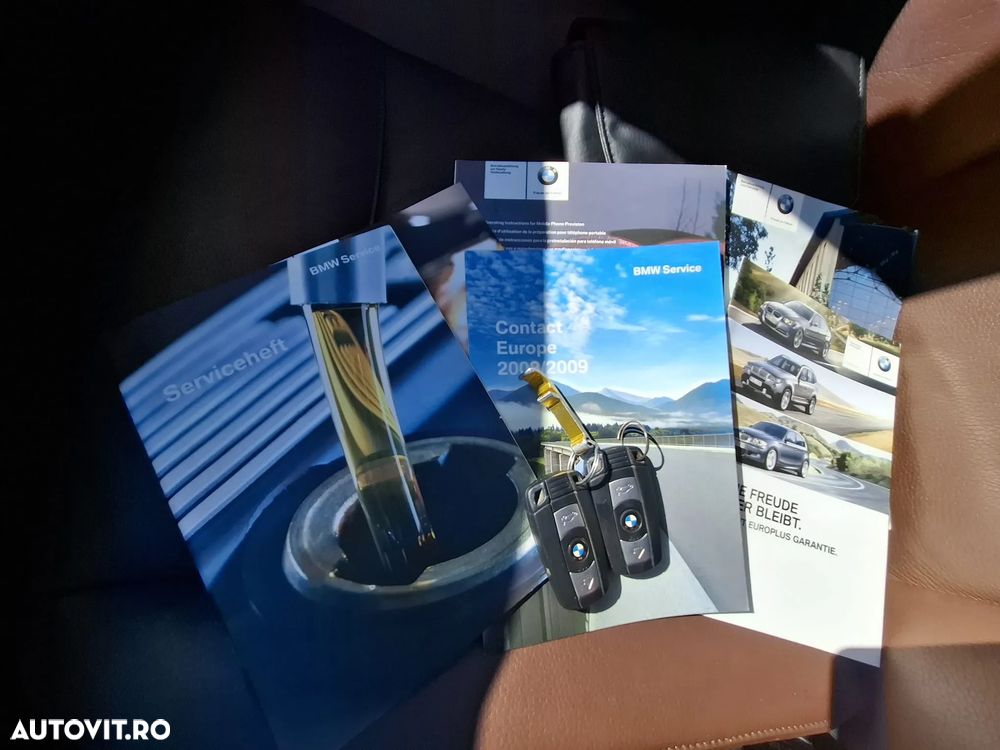 BMW Seria 3 318d DPF Touring - 30