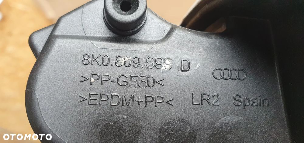Klapka wlewu paliwa Audi A4 B8 LY9C 8K0809999D - 8
