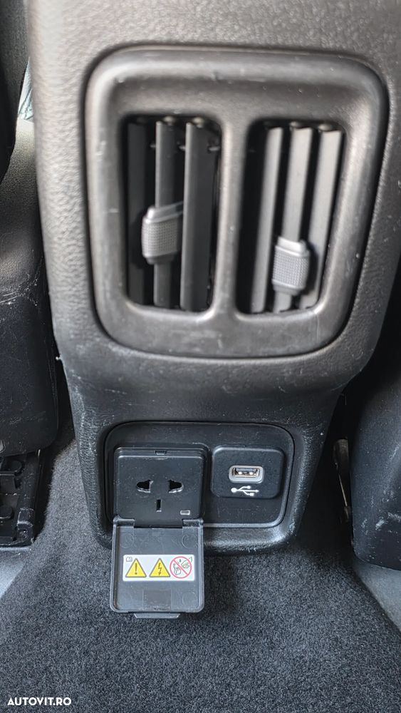 Jeep Compass - 12