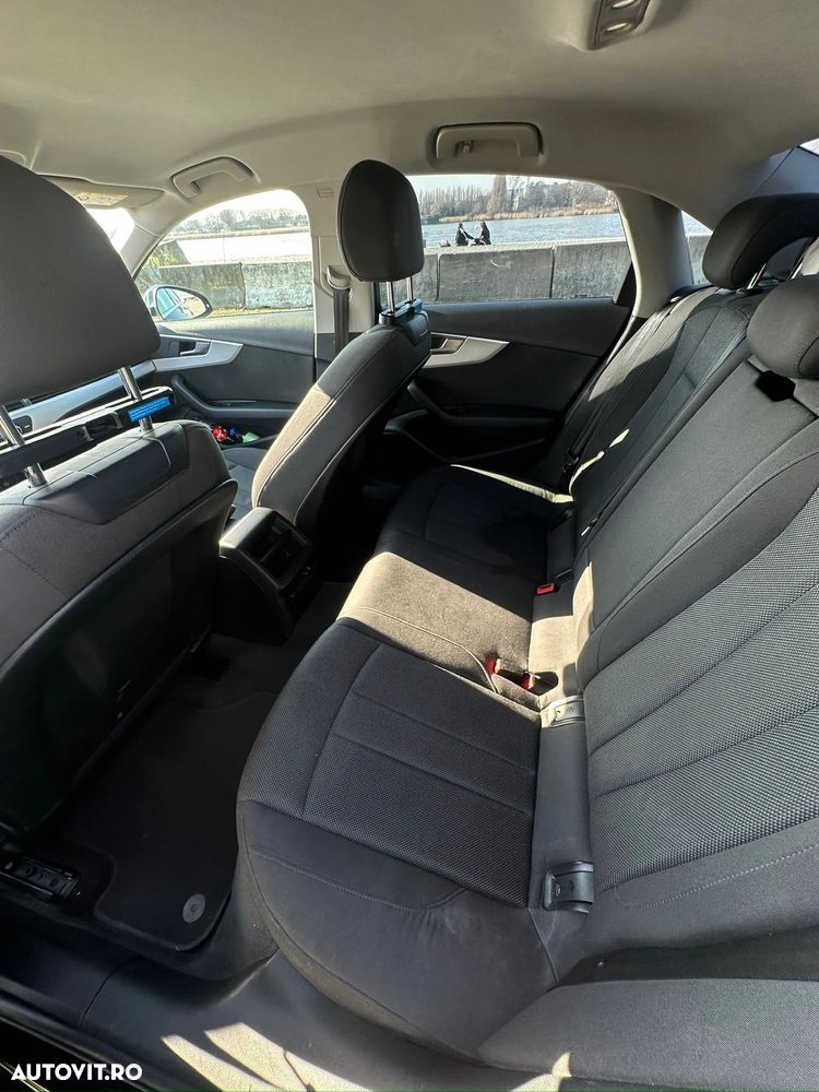 Audi A4 2.0 TDI S tronic - 16