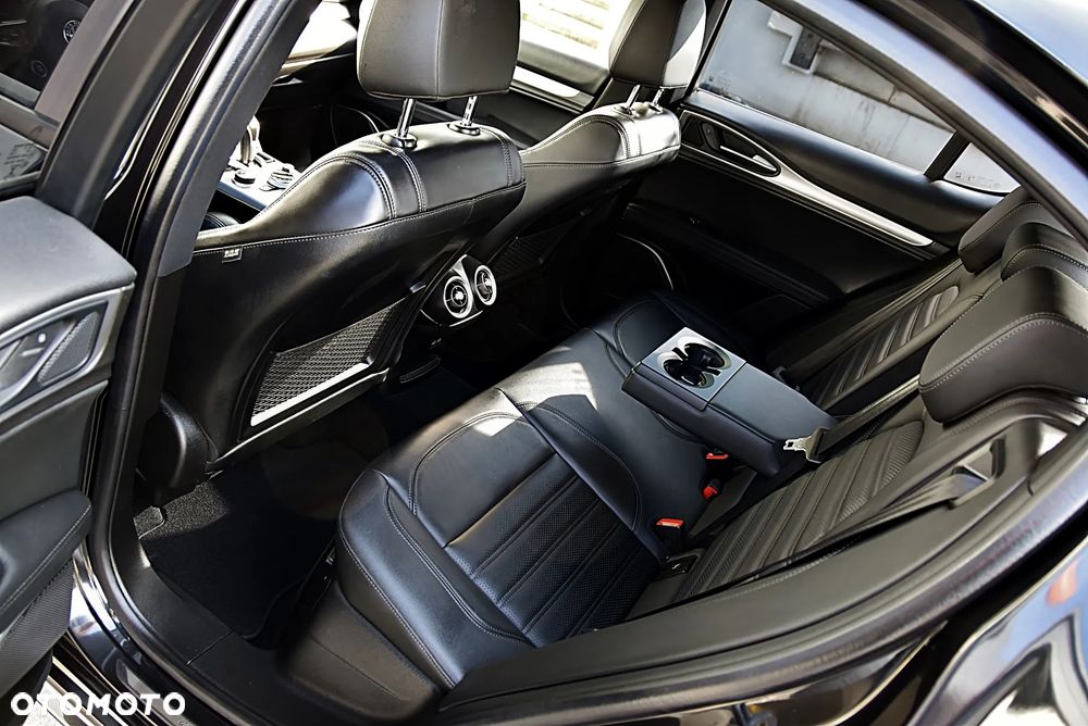 Alfa Romeo Stelvio 2.0 Turbo Veloce Q4 - 22