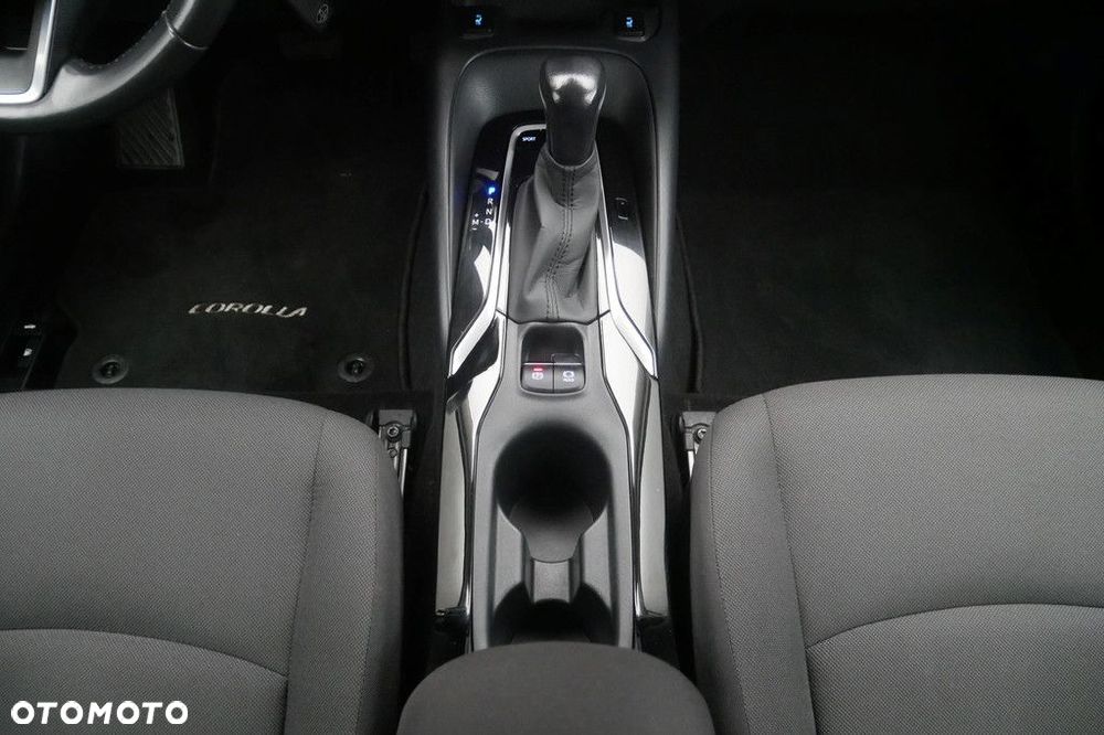 Toyota Corolla - 11