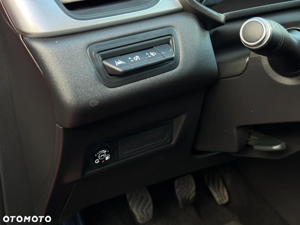Renault Captur 1.0 TCe Intens - 36