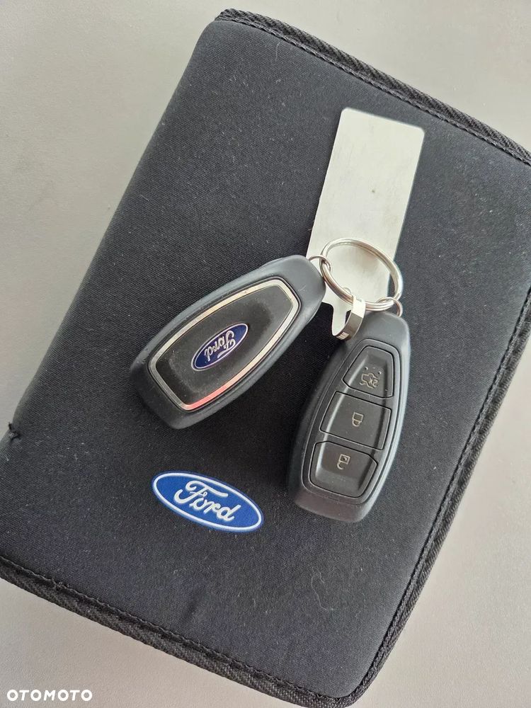 Ford Kuga 1.5 EcoBoost FWD Edition ASS MMT6 - 40