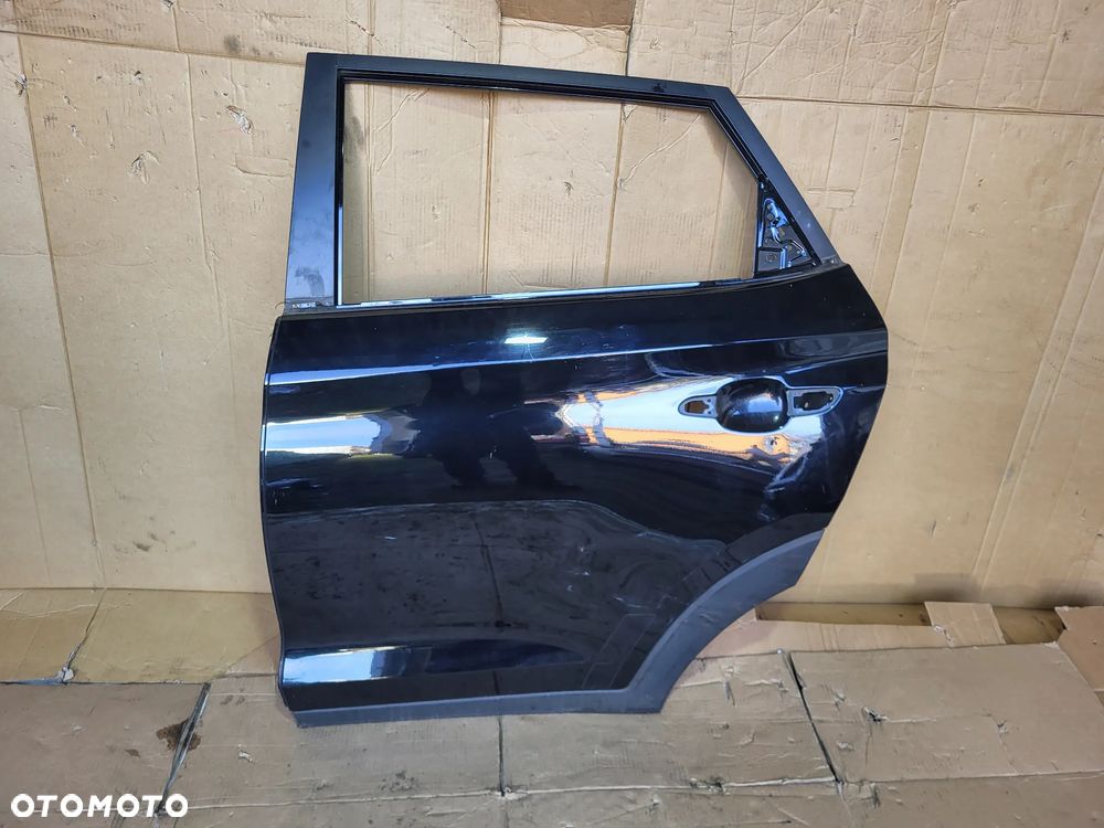 DRZWI LEWY TYL HYUNDAI TUCSON III - 2