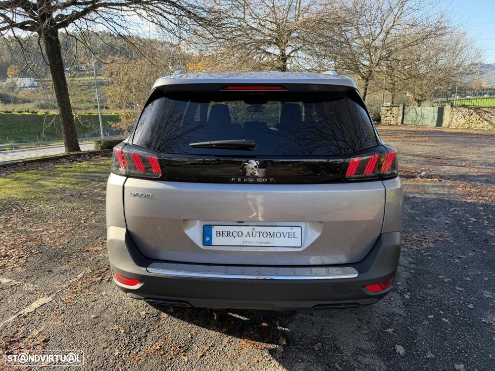 Peugeot 5008 1.2 Hybrid Allure Pack e-DCS6 - 7