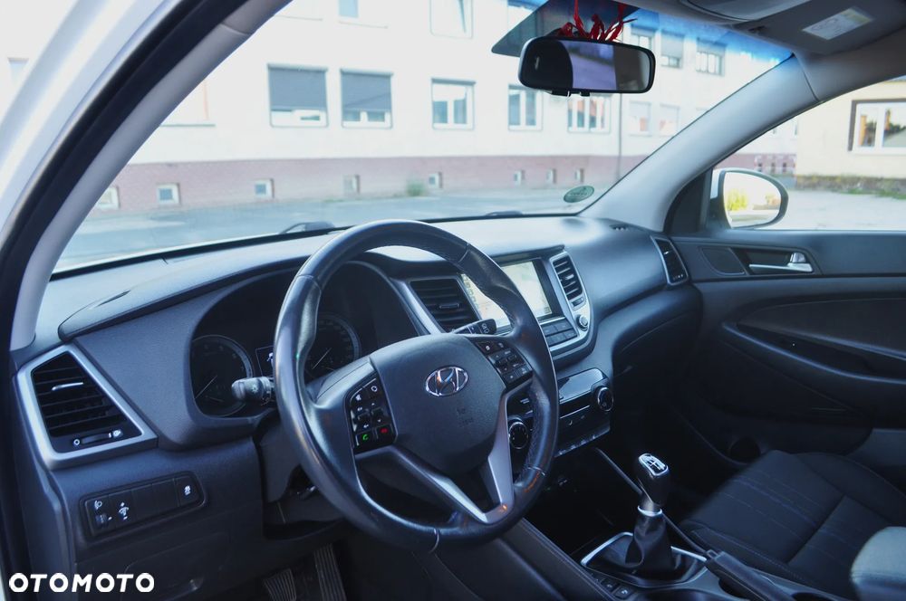 Hyundai Tucson blue 1.6 GDi 2WD Navi - 12