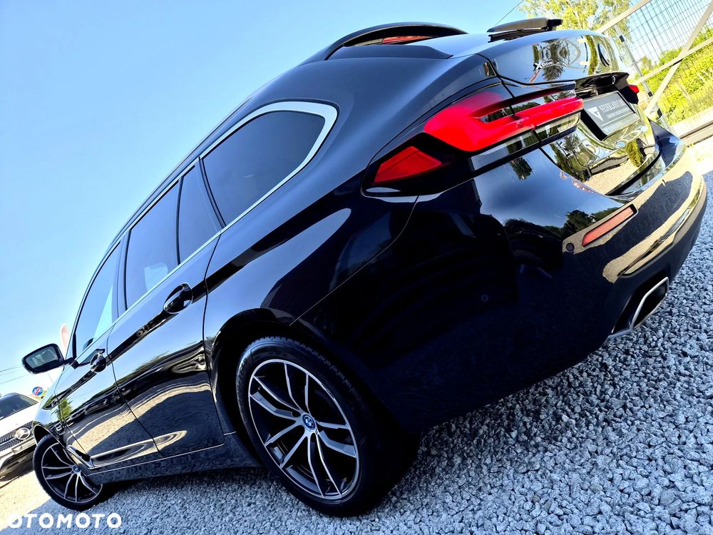 BMW Seria 5 530e xDrive - 35