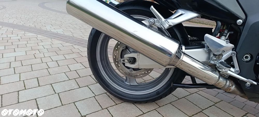 Honda CBR - 23