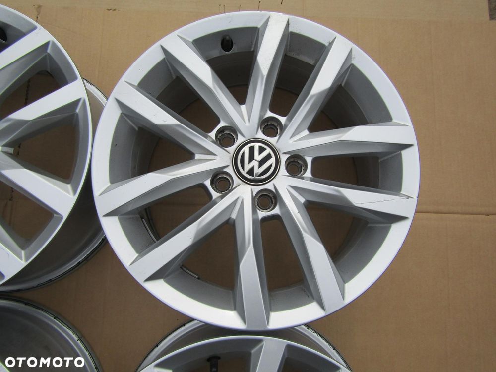 4x Felgi 16 VW T4 Touran Caddy Jetta Golf V VI VII VIII Passat B5 B6 B7 B8 6,5 j 5x112 ET41 / 3Q0601025 - 6