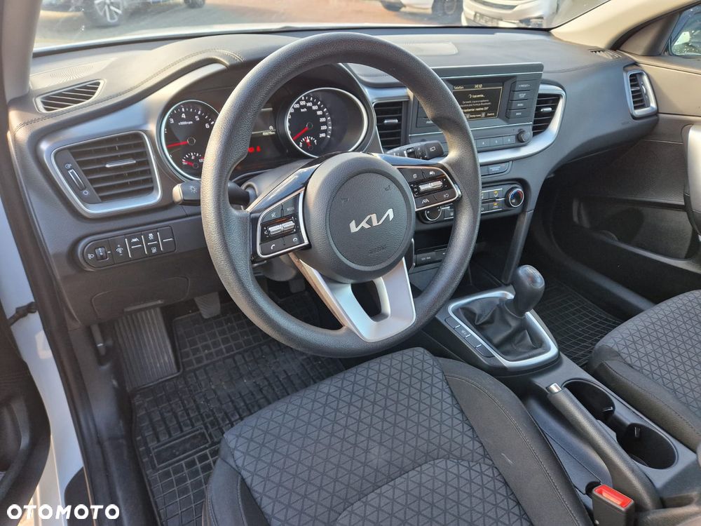 Kia Ceed 1.5 T-GDI S - 10