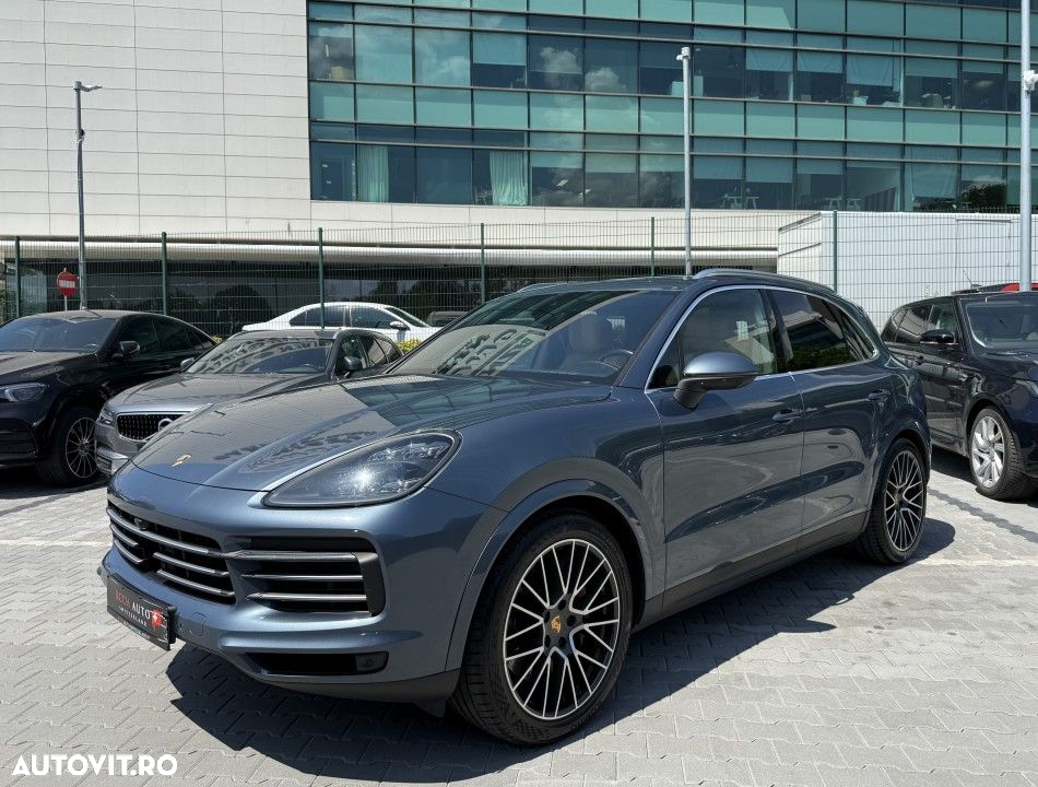 Porsche Cayenne - 7