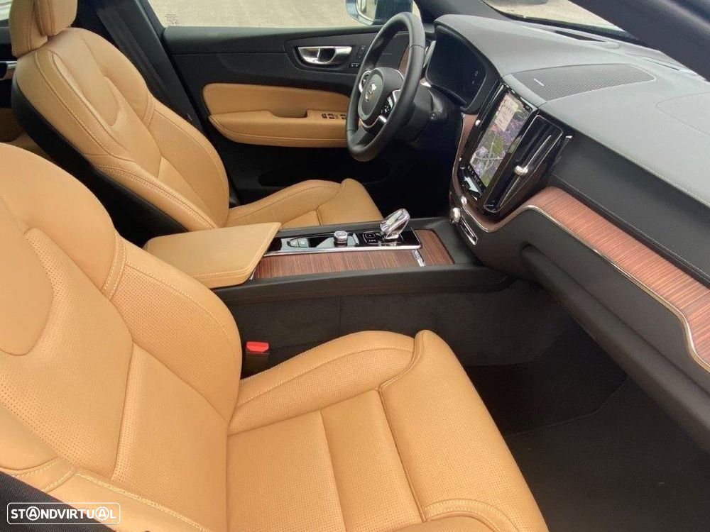 Volvo XC 60 2.0 T6 PHEV Ultra Bright - 13