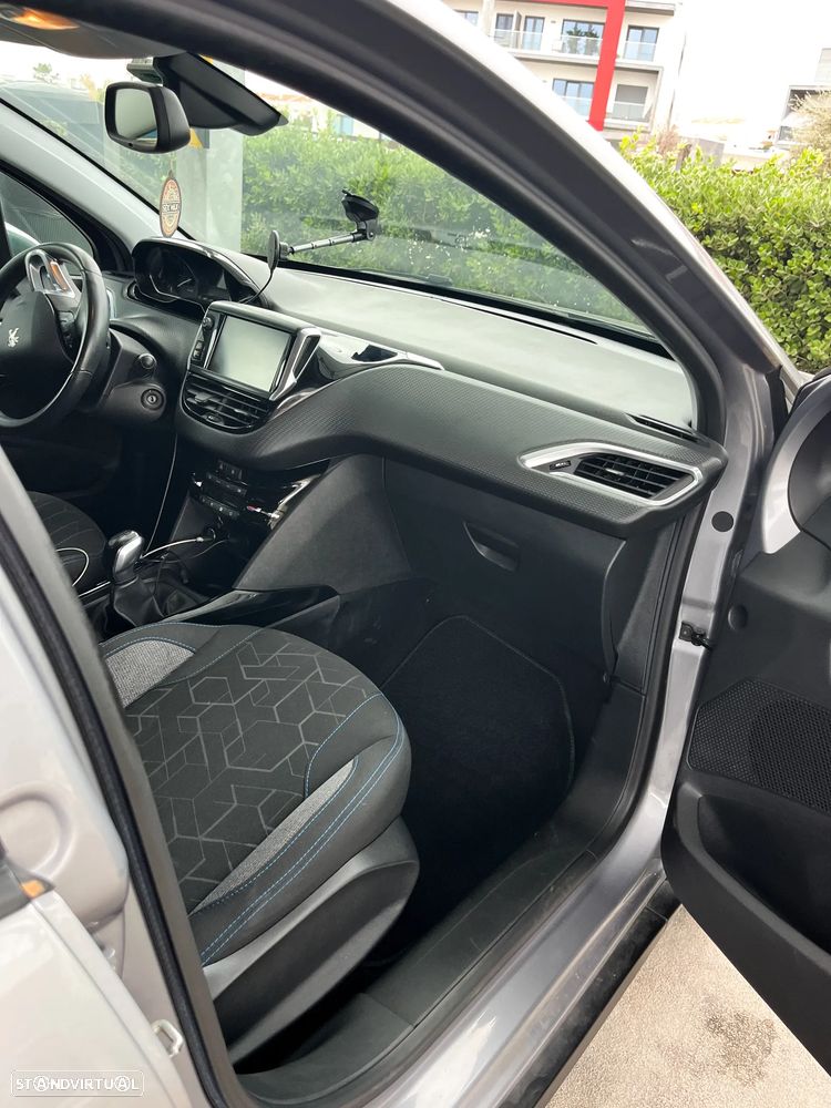 Peugeot 2008 PureTech 82 Style - 11