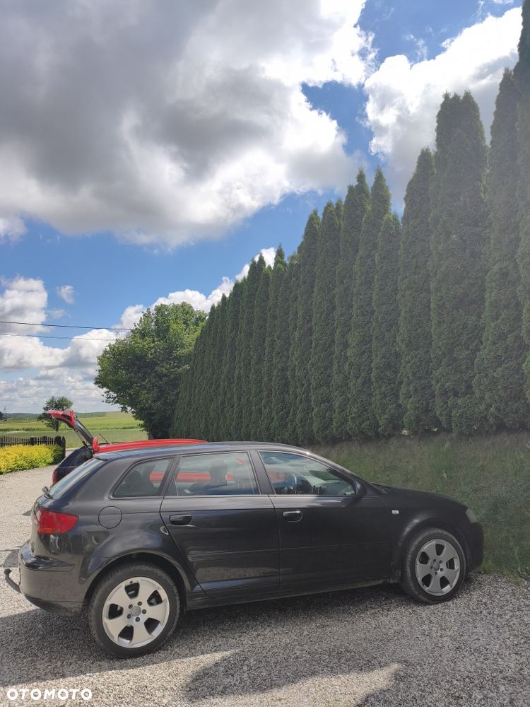 Audi A3 Sportback - 1