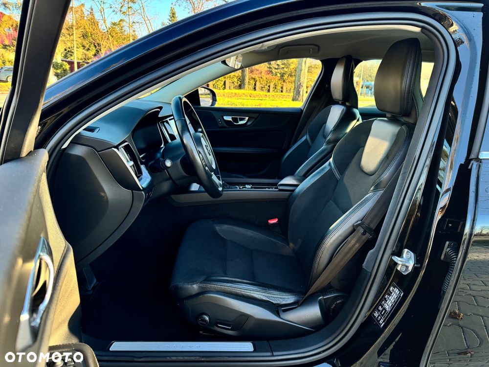 Volvo V60 D4 Geartronic Momentum Pro - 9