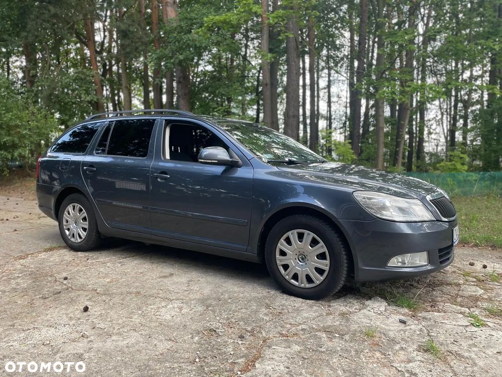 Skoda Octavia 1.6 TDI Ambiente - 2