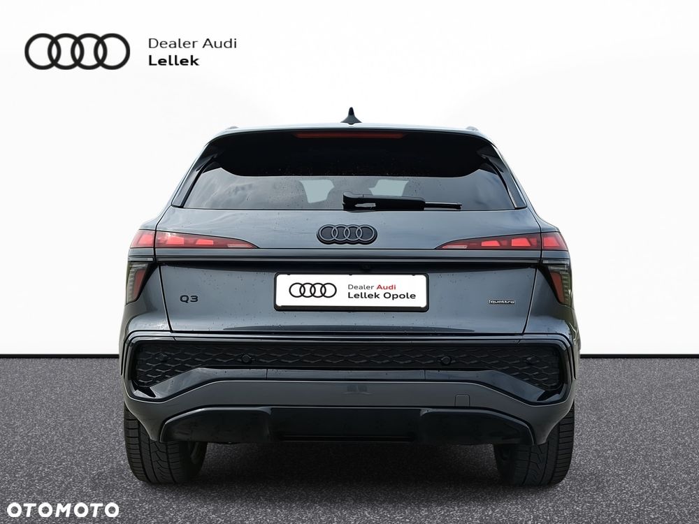 Audi Q3 - 4