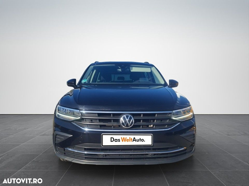 Volkswagen Tiguan - 2